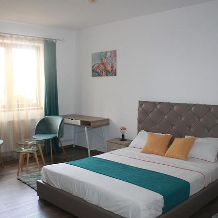 Studio Turquoise Victoria Bucureşti Eksteriør bilde